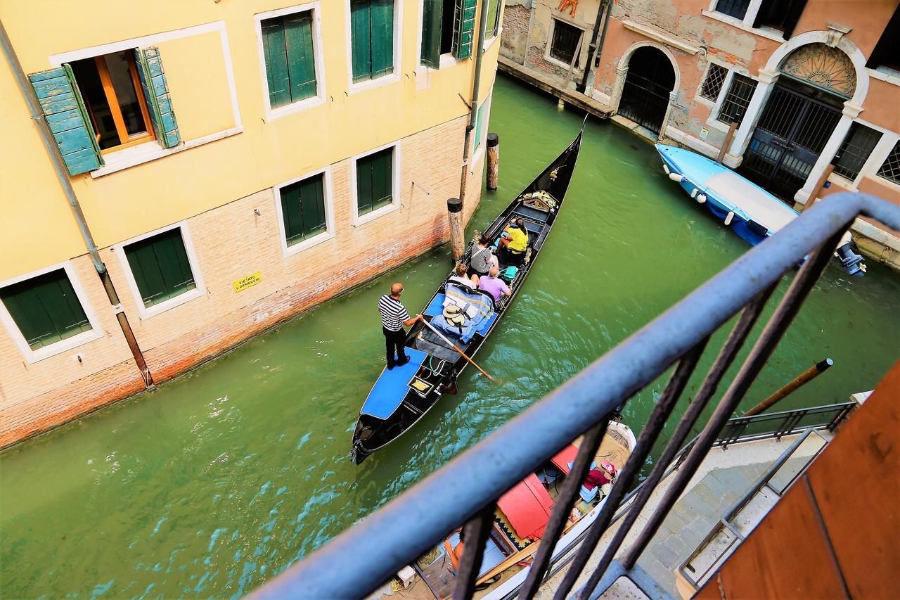 Casa Fiori Otel Venedik Dış mekan fotoğraf